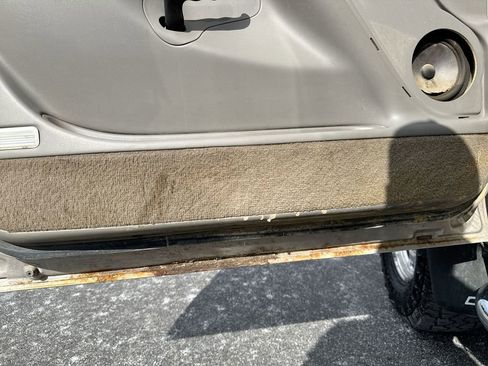 Used 2005 Chevrolet Silverado 2500 LT w/ Heavy-Duty Power Package image 29