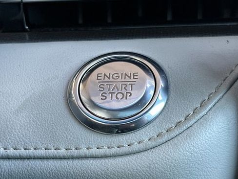 Used 2024 Lincoln Nautilus Premier w/ Equipment Group 102A image 21