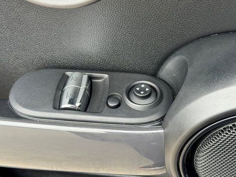 Used 2020 MINI Cooper 2-Door Hardtop image 28