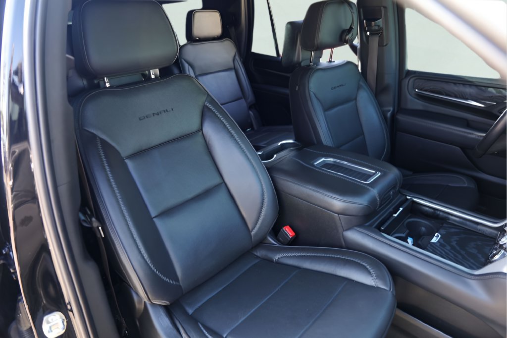 Used 2021 GMC Yukon Denali RWD image 34