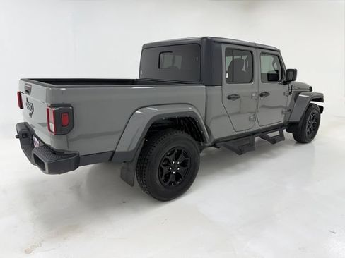 Used 2021 Jeep Gladiator Sport AWD/4WD image 41