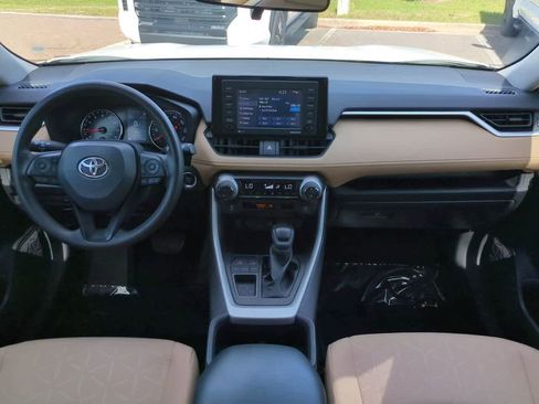 Certified 2022 Toyota RAV4 XLE w/ Convenience Package image 14