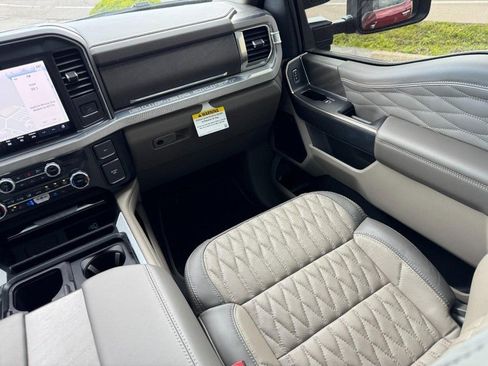 Used 2025 Ford F450 Platinum w/ Platinum Plus Package AWD/4WD image 14