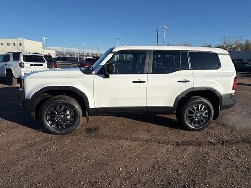 Used 2024 Toyota Land Cruiser 1958 image 2