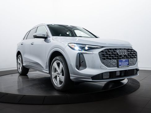 New 2025 Audi Q5 2.0T Premium Plus image 2