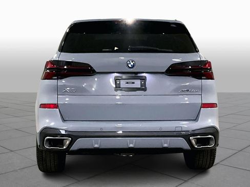 New 2026 BMW X5 xDrive50e w/ M Sport Package AWD/4WD image 4