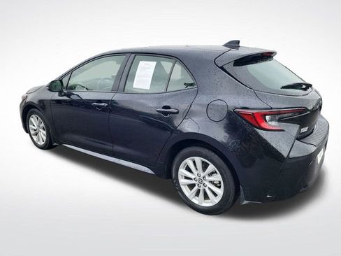 Used 2023 Toyota Corolla SE image 3