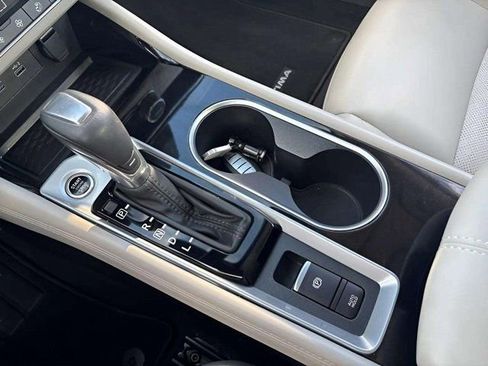 Used 2024 Nissan Altima 2.5 SL image 15