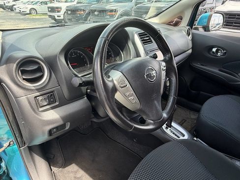 Used 2014 Nissan Versa Note SV w/ SL Package FWD image 10