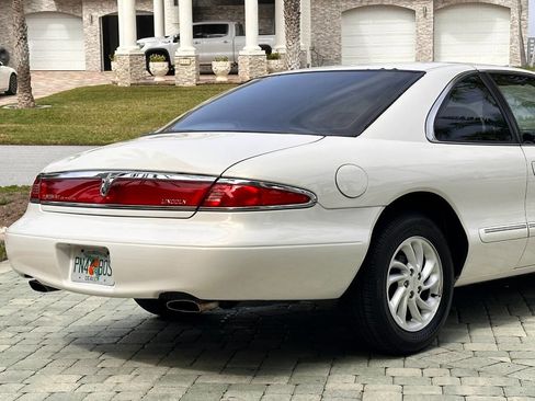 Used 1998 Lincoln Mark VIII RWD image 6