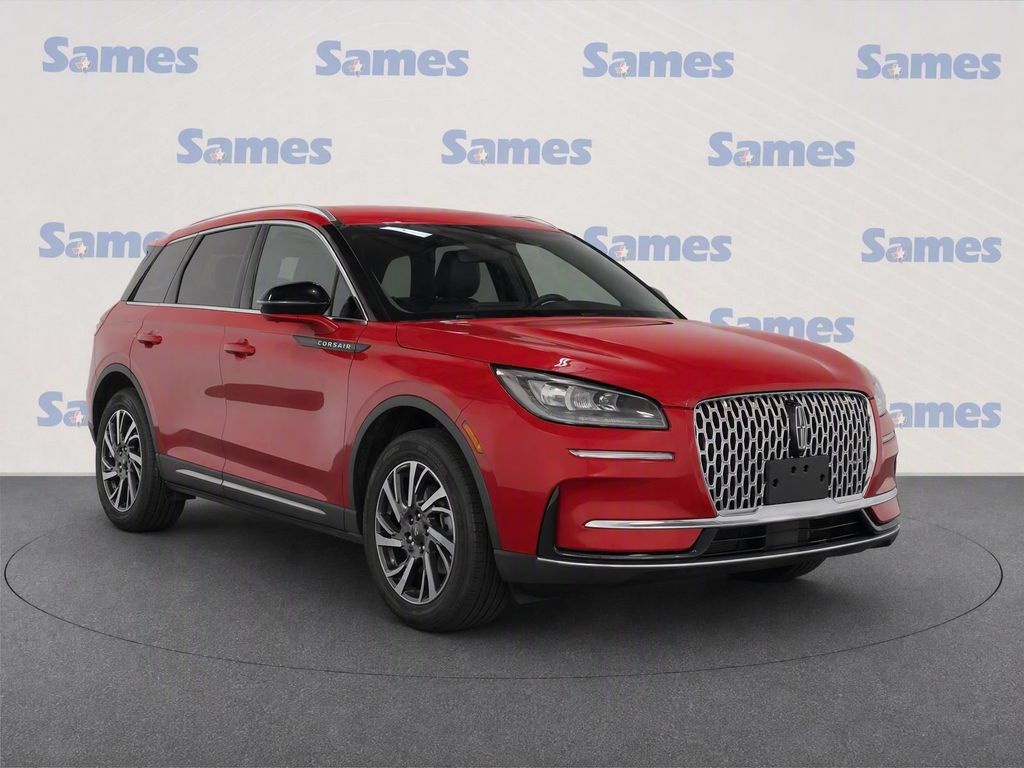 Used 2024 Lincoln Corsair FWD image 1