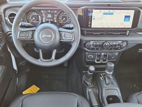 New 2025 Jeep Gladiator Sport image 27