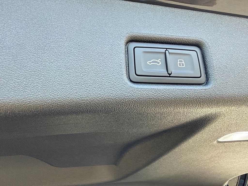 New 2026 Audi Q5 Premium AWD/4WD image 19