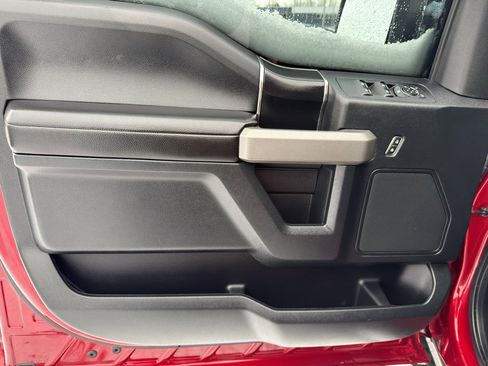 Used 2018 Ford F150 Raptor w/ Equipment Group 801A Mid image 19