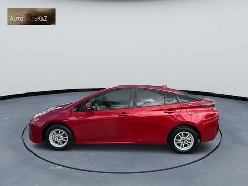 Used 2016 Toyota Prius Three image 5