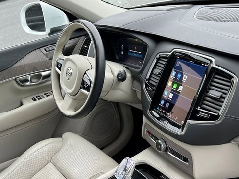 Certified 2023 Volvo XC90 B6 Ultimate w/ Protection Package Premier image 11