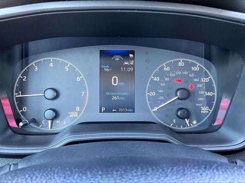 Used 2025 Toyota Corolla LE FWD image 22