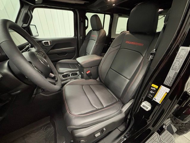 Used 2026 Jeep Wrangler Unlimited Rubicon AWD/4WD image 19
