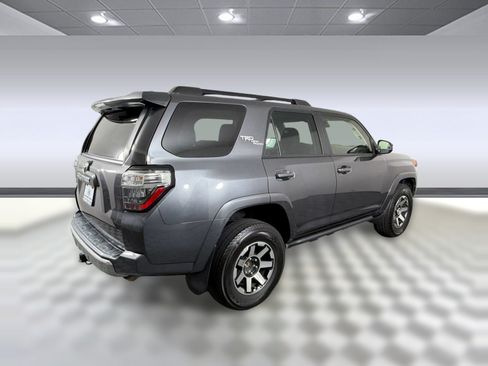 Used 2021 Toyota 4Runner TRD Off-Road AWD/4WD image 9