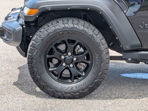 Used 2022 Jeep Wrangler Unlimited Sport AWD/4WD image 11