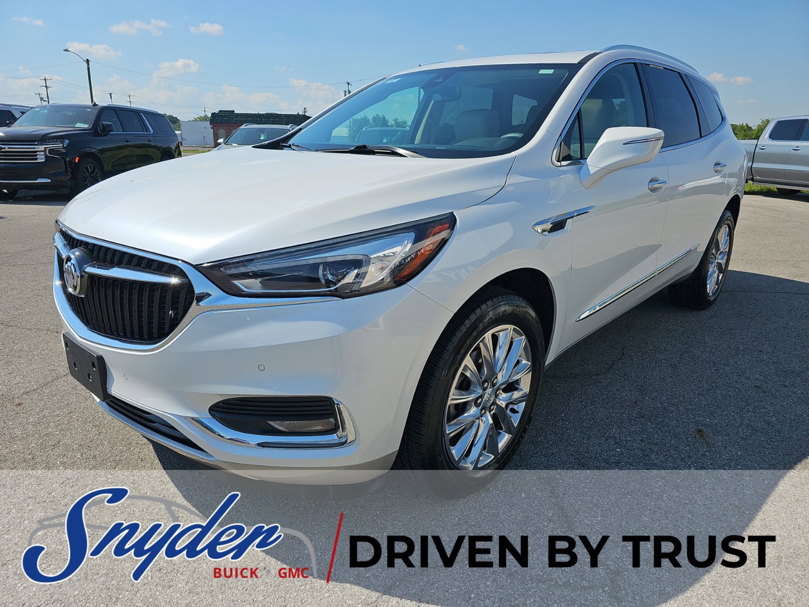 Used 2018 Buick Enclave Premium FWD image 3