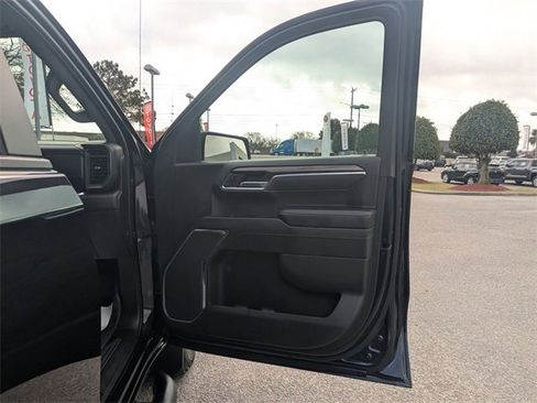 Used 2023 Chevrolet Silverado 1500 RST image 31