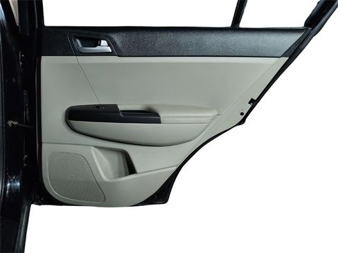 Used 2020 Kia Sportage LX image 25