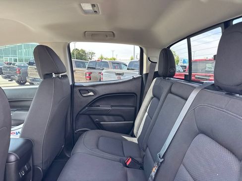 Used 2021 Chevrolet Colorado LT w/ Redline Special Edition AWD/4WD image 28