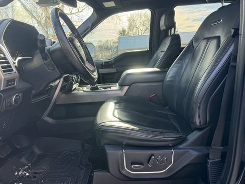 Used 2016 Ford F150 Platinum w/ Equipment Group 701A Luxury image 38