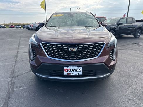 Used 2023 Cadillac XT4 Premium Luxury w/ Cold Weather Package image 17