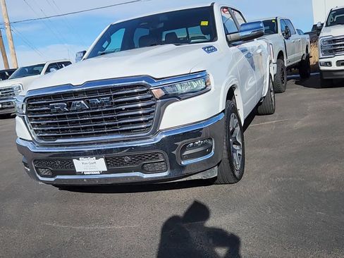 Used 2025 RAM 1500 Laramie AWD/4WD image 4