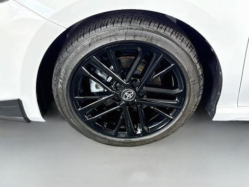 Used 2025 Toyota Camry SE w/ Convenience Package FWD image 38