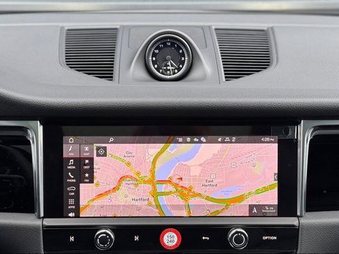 New 2026 Porsche Macan image 26