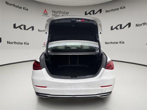 Used 2025 Mercedes-Benz C 300 4MATIC Sedan image 7