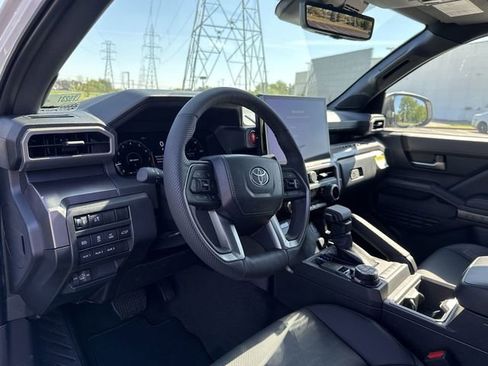 New 2026 Toyota Tacoma TRD Off-Road AWD/4WD image 12