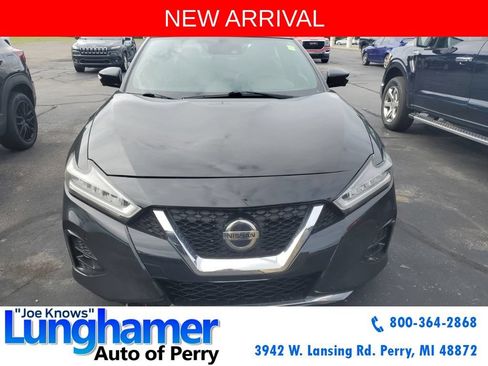 Used 2019 Nissan Maxima SR w/ Premium Package FWD image 3