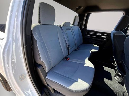 Used 2024 RAM 2500 Big Horn image 26