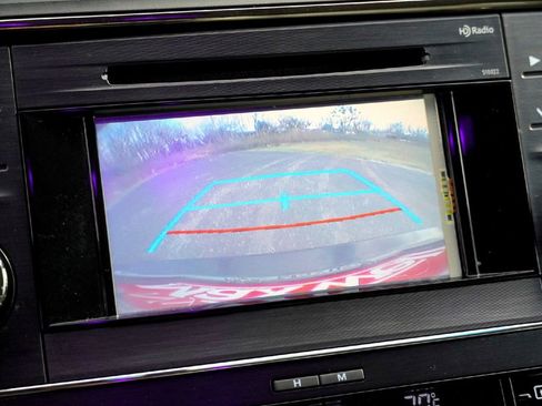 Used 2015 Toyota Avalon XLE image 13