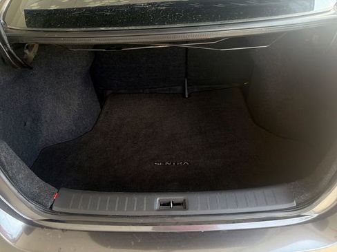 Used 2015 Nissan Sentra SR FWD image 28