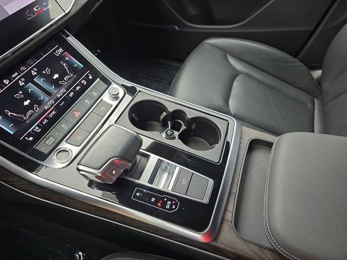 Used 2021 Audi Q8 Premium Plus image 49