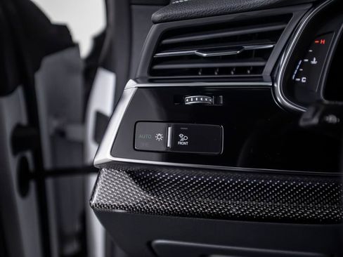 Used 2023 Audi SQ8 Prestige AWD/4WD image 38
