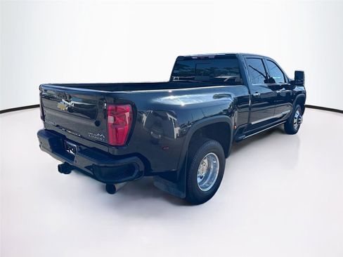 Used 2024 Chevrolet Silverado 3500 High Country w/ High Country Premium Package AWD/4WD image 39