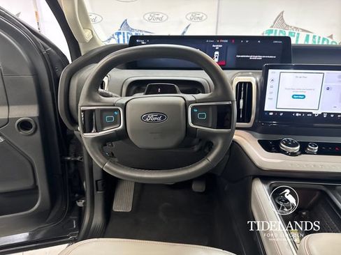 Certified 2025 Ford Expedition Active RWD image 17