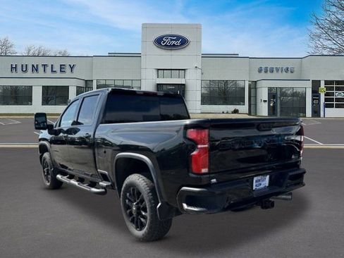 Used 2025 Chevrolet Silverado 2500 LTZ w/ Trail Boss Package AWD/4WD image 5