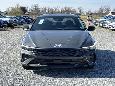 New 2026 Hyundai Elantra SEL Sport FWD image 17