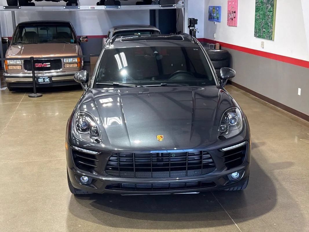 Used 2018 Porsche Macan Sport Edition AWD/4WD image 7