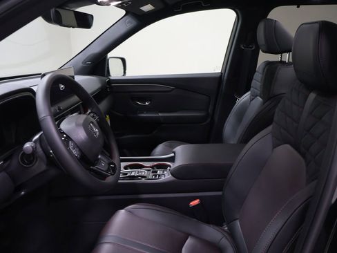 New 2026 Honda Pilot Black Edition image 10