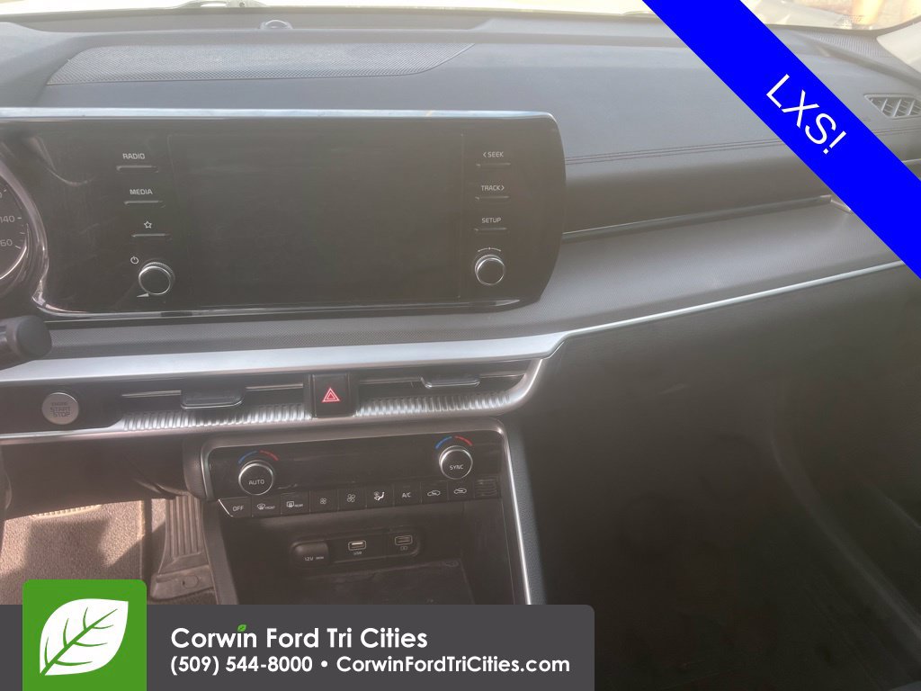 Used 2022 Kia K5 LXS FWD image 11