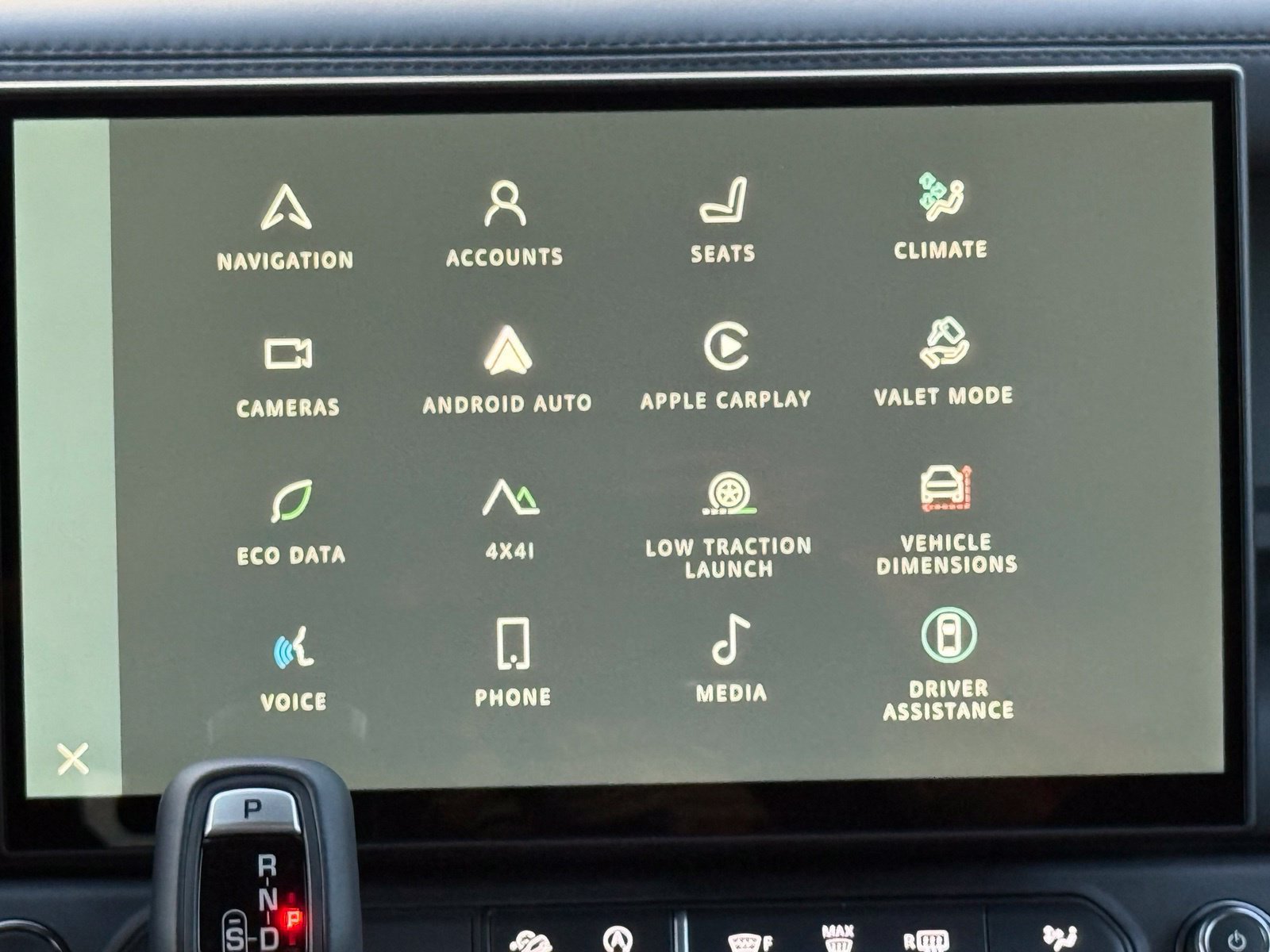 New 2026 Land Rover Defender 110 X-Dynamic SE AWD/4WD image 26