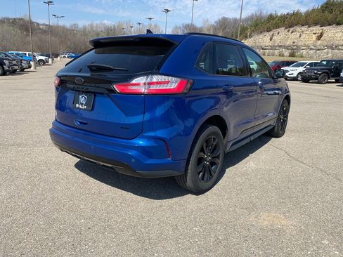 Used 2022 Ford Edge SE w/ Black Appearance Package image 6